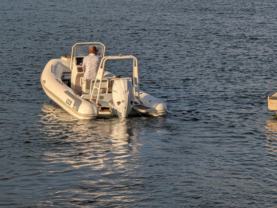 2027 Sanibel 17 Demo Boat